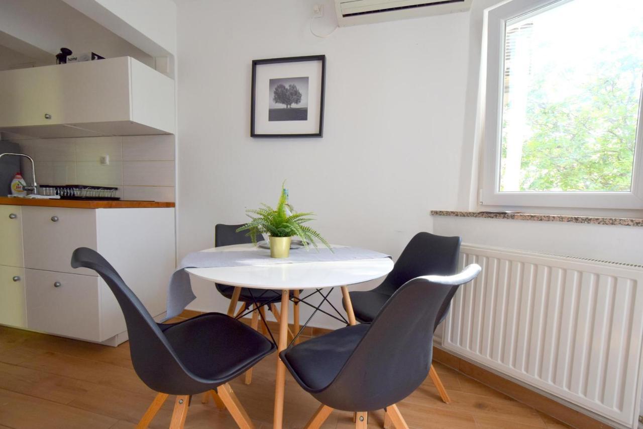 Apartments Julia Čižići Eksteriør billede