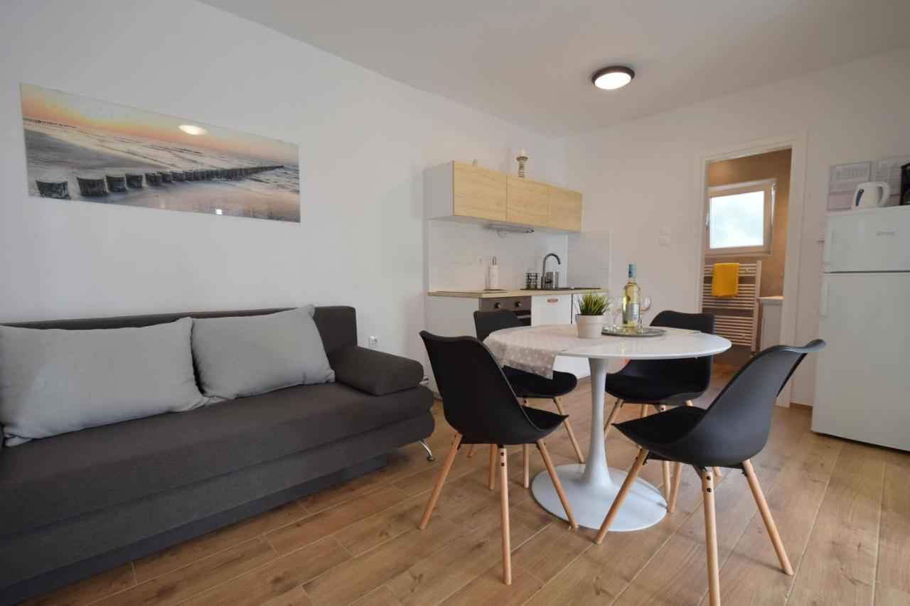 Apartments Julia Čižići Eksteriør billede