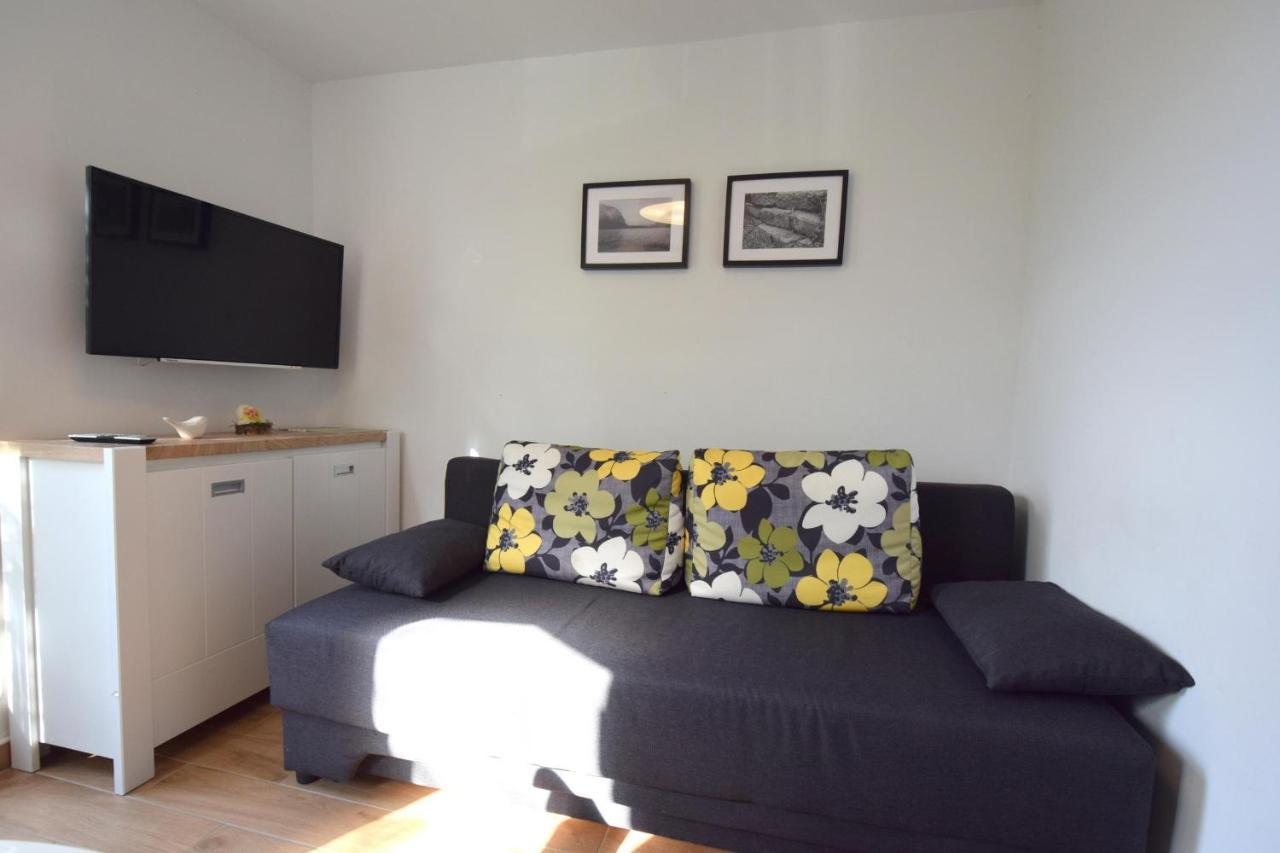 Apartments Julia Čižići Eksteriør billede