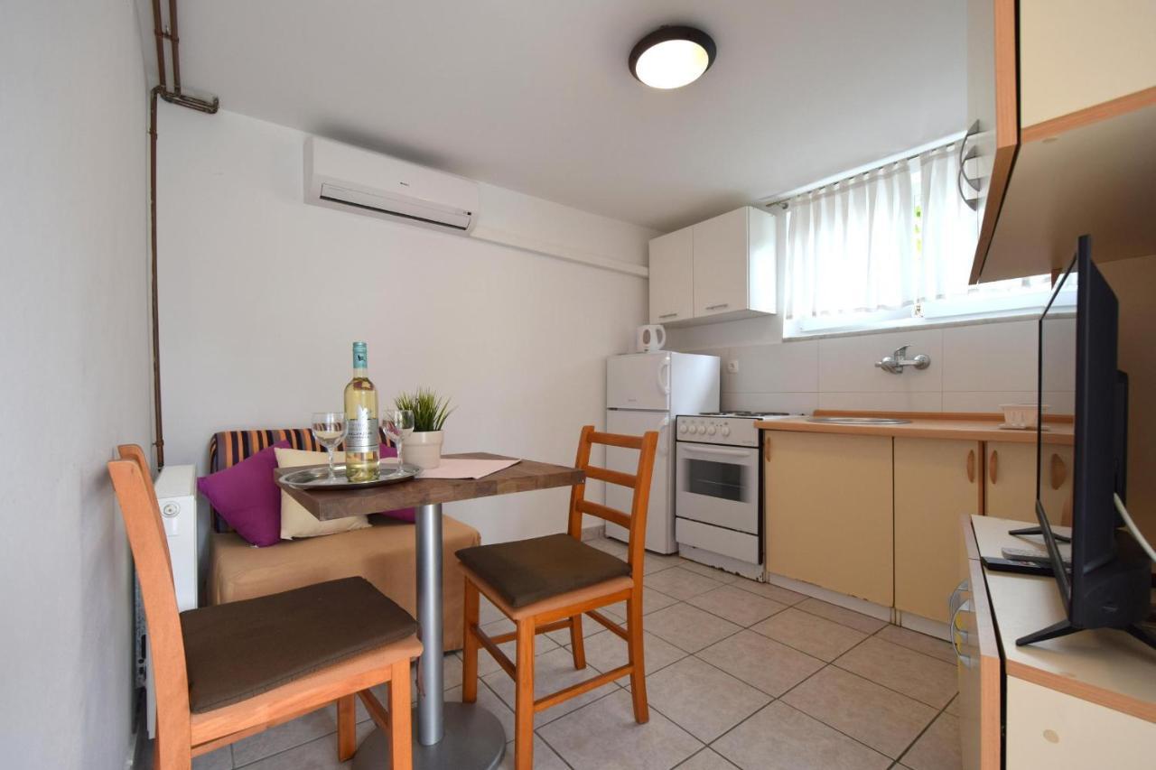Apartments Julia Čižići Eksteriør billede