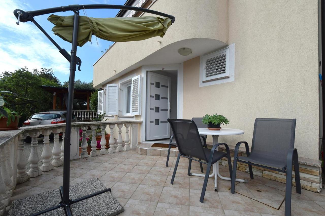 Apartments Julia Čižići Eksteriør billede