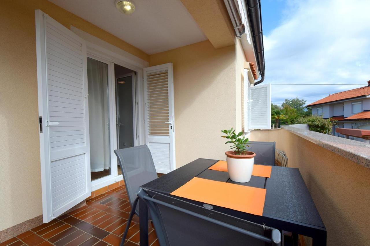 Apartments Julia Čižići Eksteriør billede